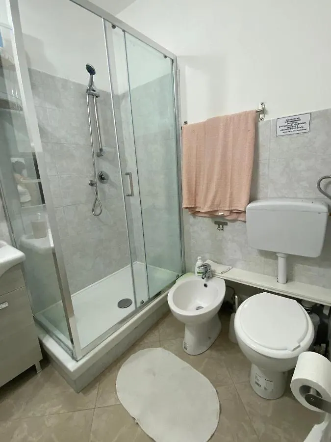 L'Angolo Di Chiavari Bed & Breakfast 0*,